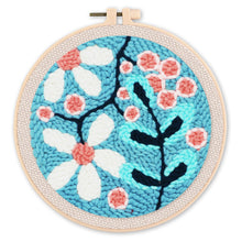Laden Sie das Bild in den Galerie-Viewer, Punch Needle set Ein Strauß weißer Blumen