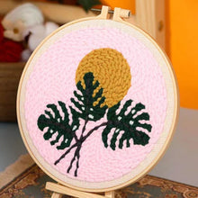 Laden Sie das Bild in den Galerie-Viewer, Punch Needle set Tropische Blätter