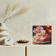 Laden Sie das Bild in den Galerie-Viewer, Mini Diamond Painting 25 x 25 cm - Orchideen und Kerzen