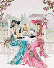 Laden Sie das Bild in den Galerie-Viewer, Diamond Painting – Zwei Frauen mit Tee | Figured&#39;Art