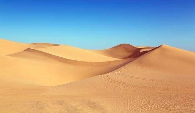 Malen nach Zahlen fŸr Erwachsene |ÊBlauer Himmel in der Wüste | Figured'Art