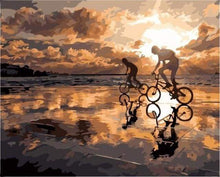 Laden Sie das Bild in den Galerie-Viewer, Malen nach Zahlen fŸr Erwachsene |ÊMit dem Fahrrad in den Sonnenuntergang | Figured&#39;Art