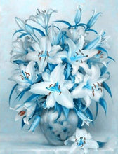 Laden Sie das Bild in den Galerie-Viewer, Diamond Painting, Blaue Lilie