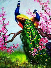 Laden Sie das Bild in den Galerie-Viewer, Diamond Painting, Pfaue und Kirschbaum