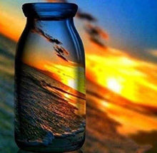 Laden Sie das Bild in den Galerie-Viewer, Diamond Painting, Flasche am Meer