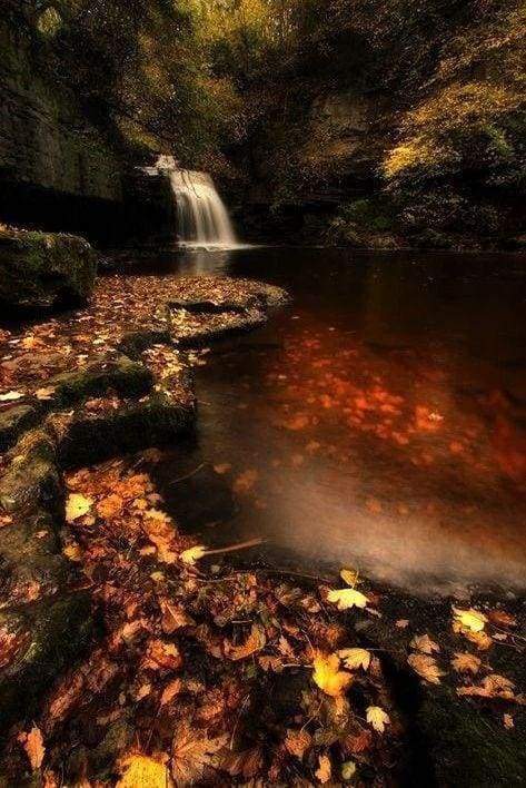 Diamond Painting, Kleiner Wasserfall