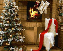 Laden Sie das Bild in den Galerie-Viewer, Malen nach Zahlen fŸr Erwachsene |ÊWeihnachtsbaum am Kamin | Figured&#39;Art